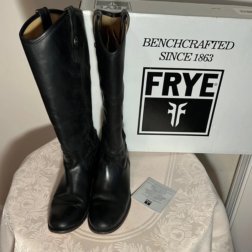 FRYE MELISSA BUTTON RIDER SIZE 8 - Picture 1 of 5